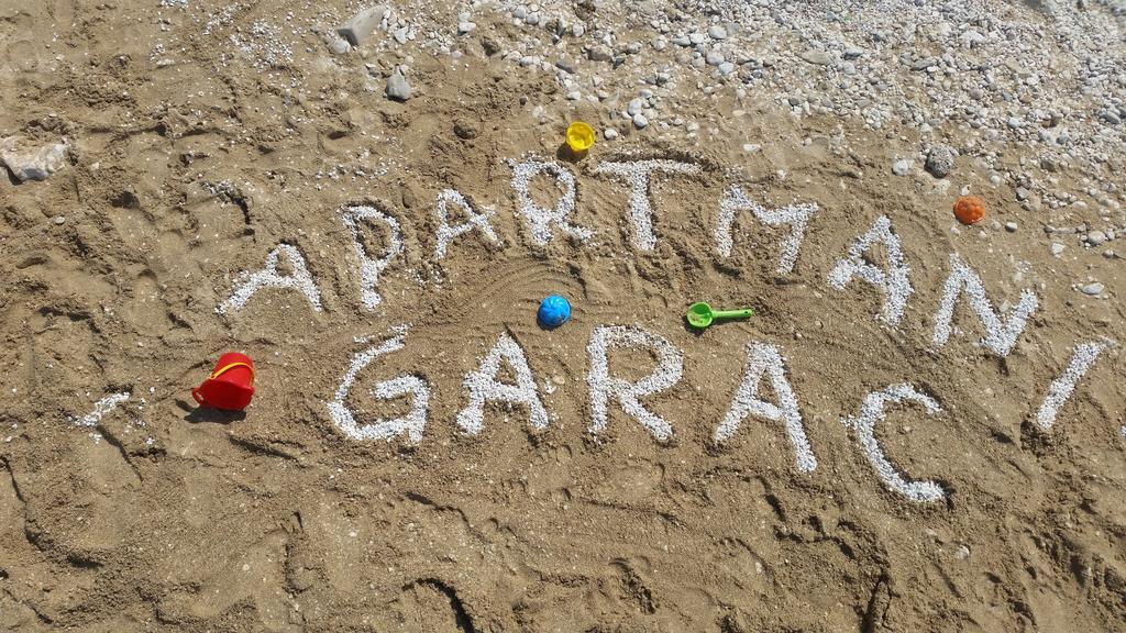Apartments Garac ดูกีรัท ภายนอก รูปภาพ