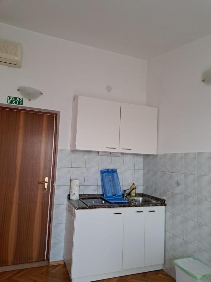 Apartments Garac ดูกีรัท ภายนอก รูปภาพ