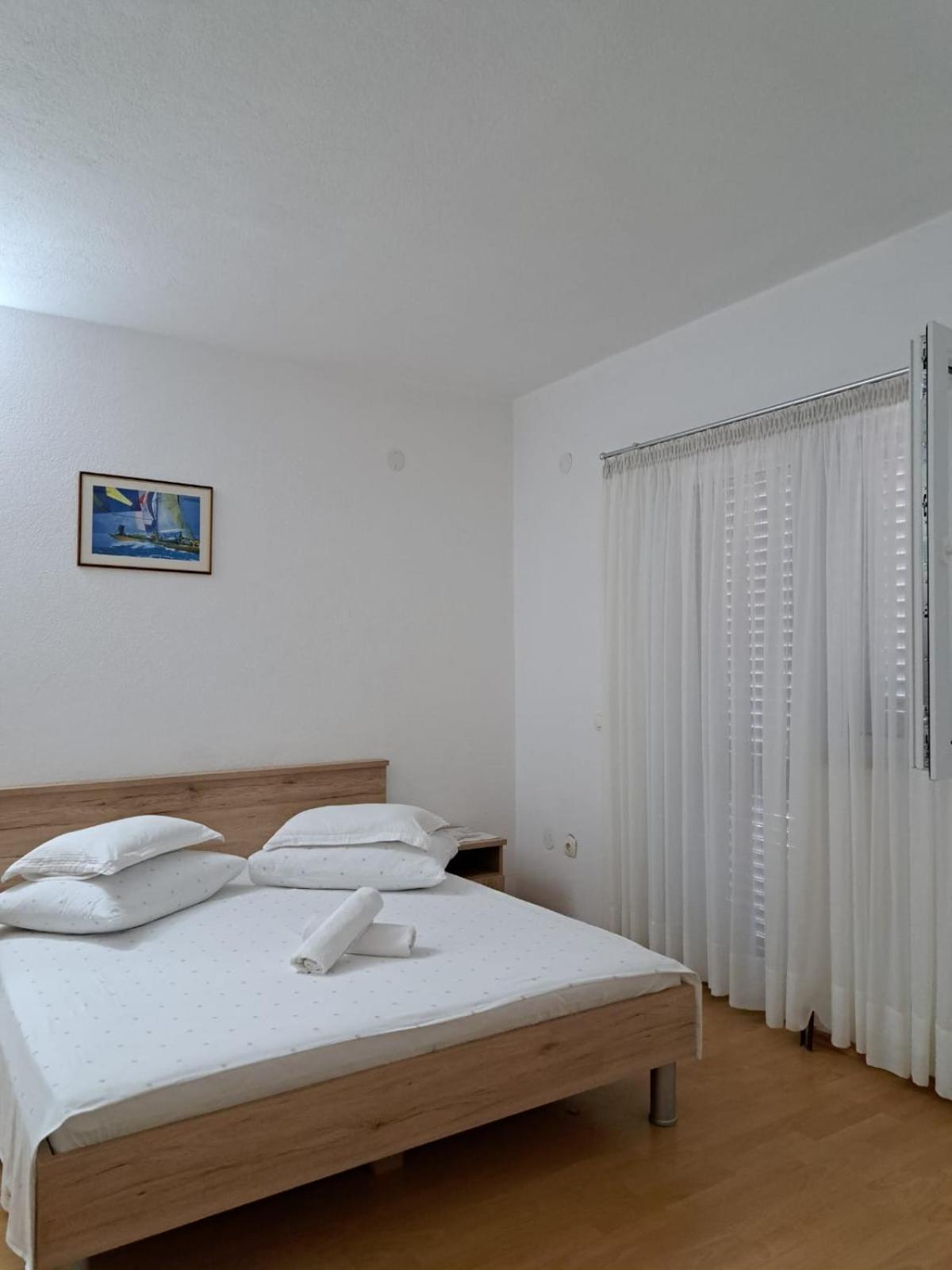 Apartments Garac ดูกีรัท ภายนอก รูปภาพ