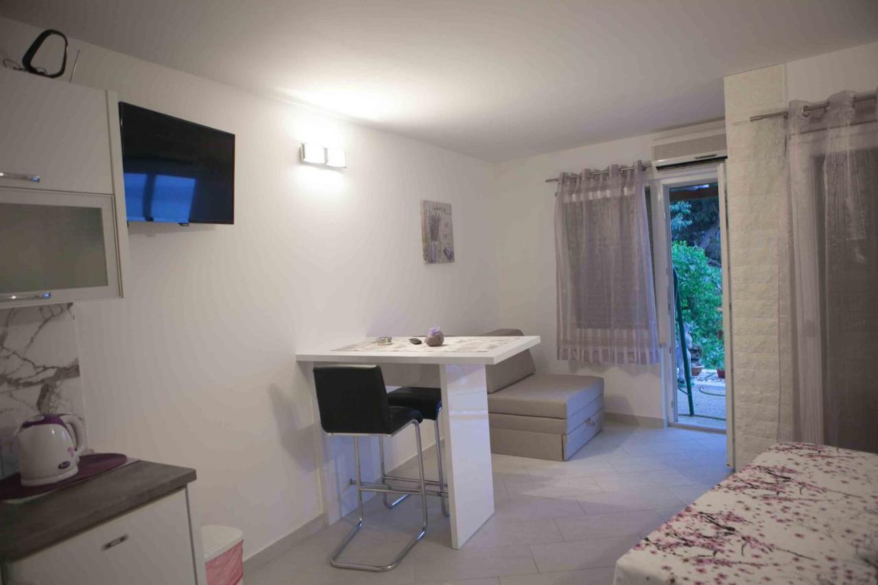 Apartments Garac ดูกีรัท ภายนอก รูปภาพ